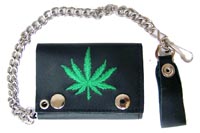 EMBROIDERED GREEN MARIJUANA POT LEATHER TRIFOLD WALLET W CHAIN