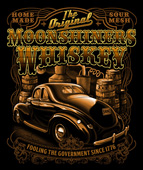 MOONSHINE WHISKEY VINTAGE CAR SHORT SLEEVE  TEE-SHIRT