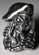 SCREAMING MILITARY SOLDIER SKULL WITH GERNADE DELUXE BIKER RINGSI