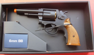 HFC Gas Revolver Semi Auto Airsoft PISTOL