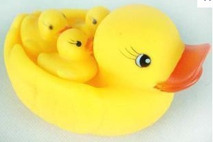 Wholesale 12 PCs set Duck Water Toy