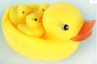 Wholesale 12 pcs set Duck Water TOY