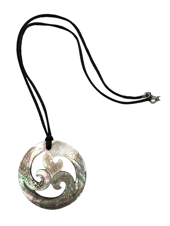 Mother Of Pearl Shell Three Waves Carved Pendant NECKLACE