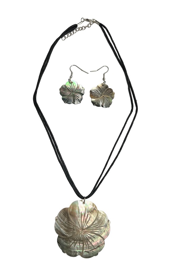 Black Mother of Pearl Shell NECKLACE & Earring Set