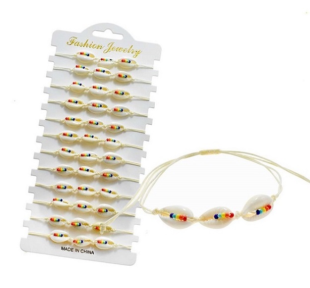 Cowrie Shell and Beads Adjustable BRACELET.