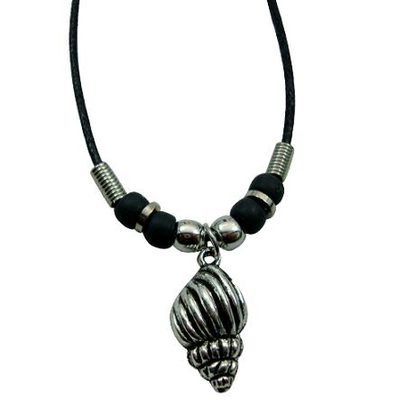 Metal Shell Pendant NECKLACE
