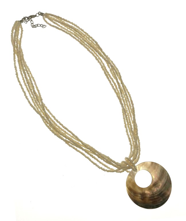 50MM  Beige MOP Shell Necklace