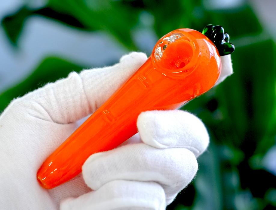 4.5'' Carrot Glass Spoon Hand PIPE