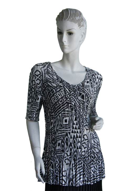 MAGIC Mini Pleat Short Sleeves V-neck