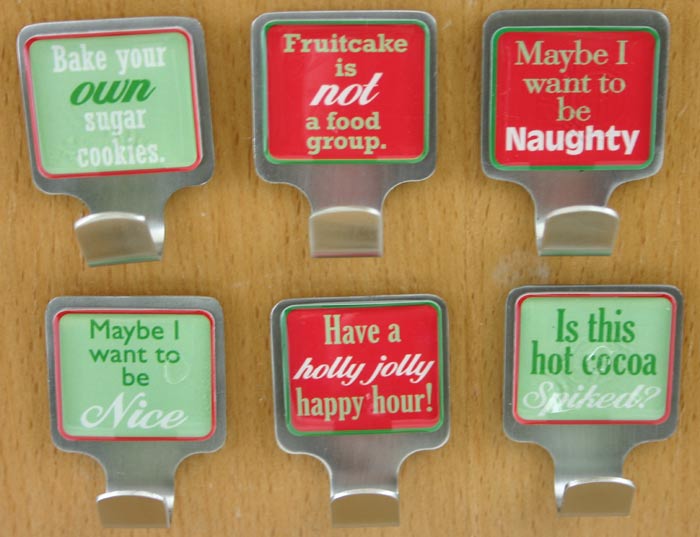 Metal CHRISTMAS Hook Magnets - 6 Assorted