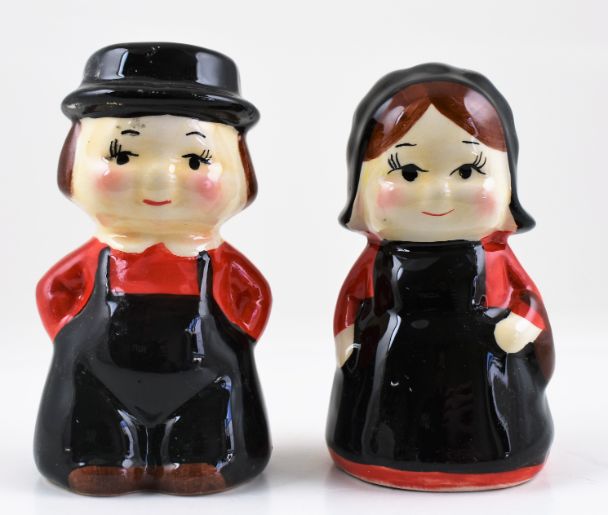 Boy & Girl CERAMIC Salt and Pepper Shaker Set