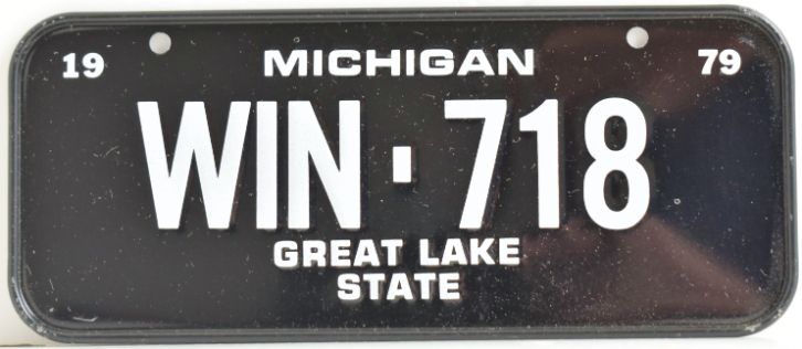 VINTAGE 1979 Stamped Lettering All Metal Bicycle Tag Michigan