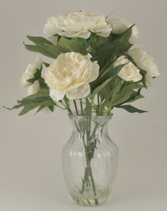 Cream & White Rose Bouquet in Glass Vase