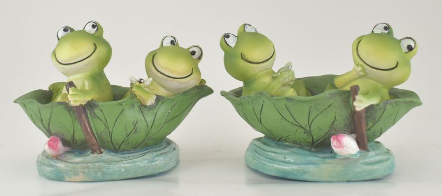 Resin Frog w/Lily Pad Boat 2 Asst