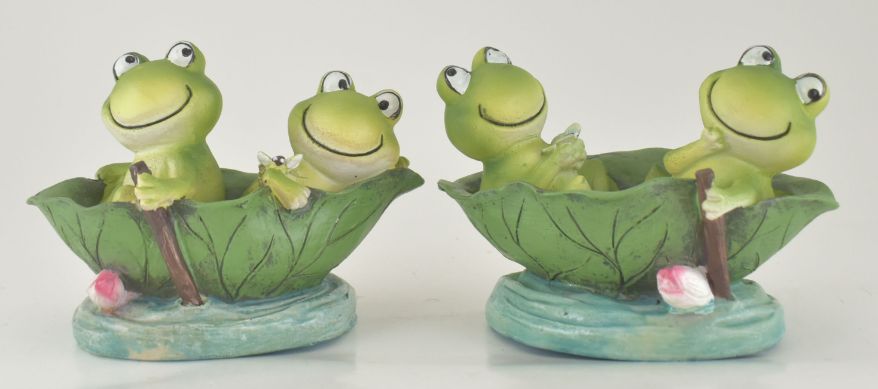 Resin FROG w/Lily Pad Boat 2 Asst