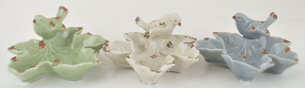 Ceramic Maple Leaf Bird Feeder 3 Asst