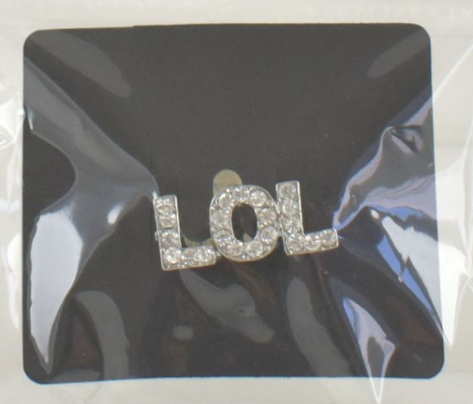 RHINESTONE LOL PIN/ORNAMENT