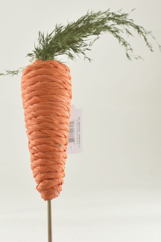 Large Styrofoam\Paper Carrot Pick