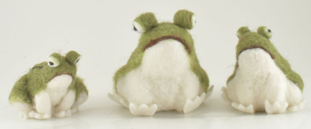 Felt FROGS - Set of 3 - Lg Med Sm