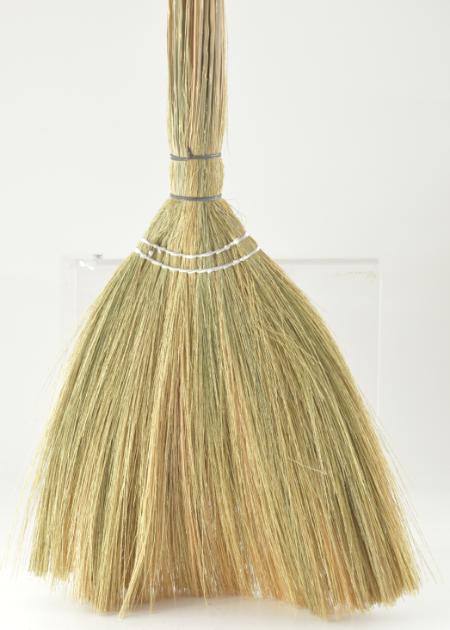 21.75'' Tiger Grass BROOM