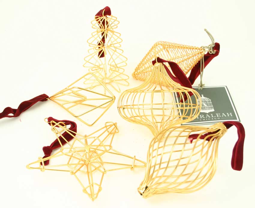 SEt of 6 Gold WirE OrnAmEnts