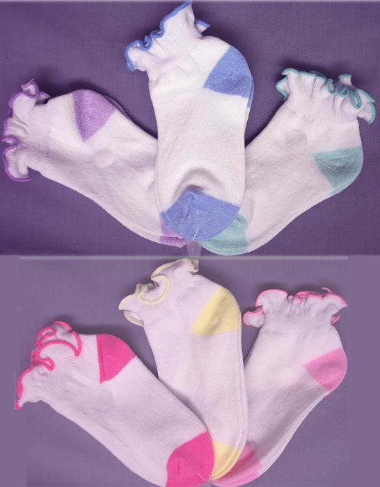 Girls Crew SOCKS  - With Lace.  Sizes: 9-11.  ( # P2305)