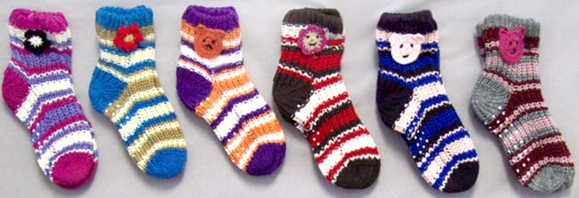 Girls Heavy Knitted  Winter SOCKS With Applique - Size: 6-8