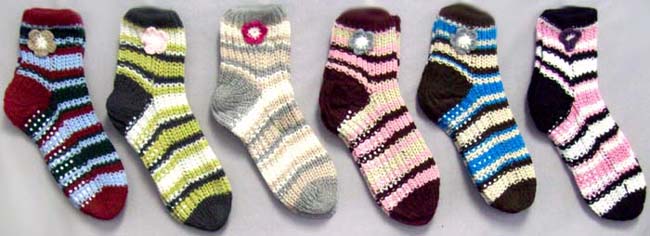 Girls Winter SOCKS With Applique - Size: 9-11   ( # WF1992)
