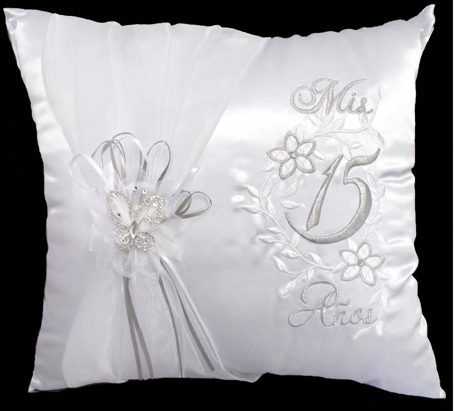 ''Mis Quince Anos'' Embroidered White PILLOWs Sets