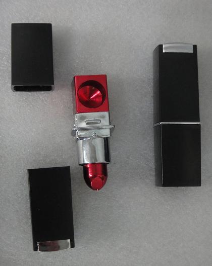 LIPSTICK Metal Pipe