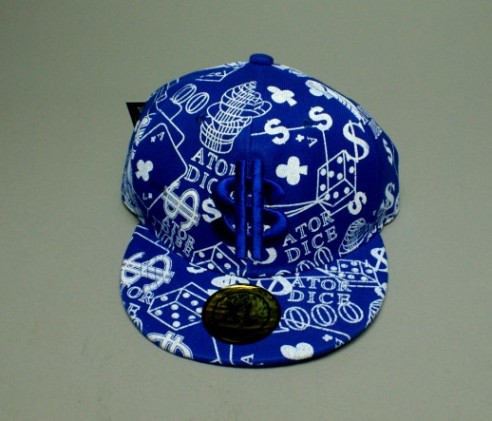 [CLOSE OUT] FITTED CAP with embroidery and prints